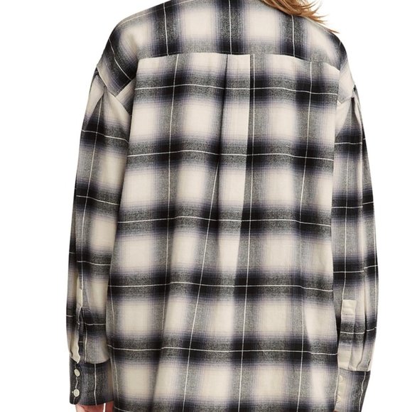 Levi's NWT $60 Caviar Plaid Pocket Kenna Button Up Flannel Top Women's M… - Picture 2 of 9